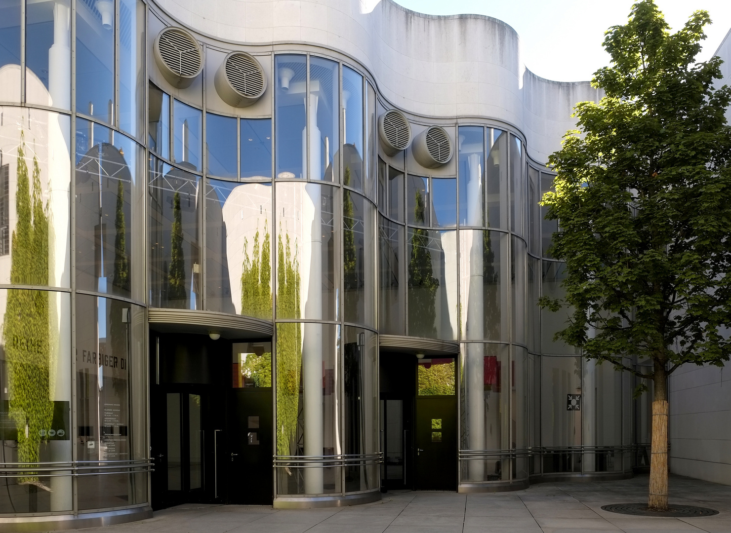 die Bundeskunsthalle in Bonn