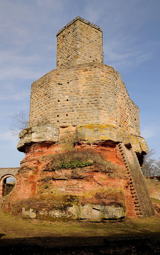 Die Burg Gräfenstein ist die Ruine einer Felsenburg...