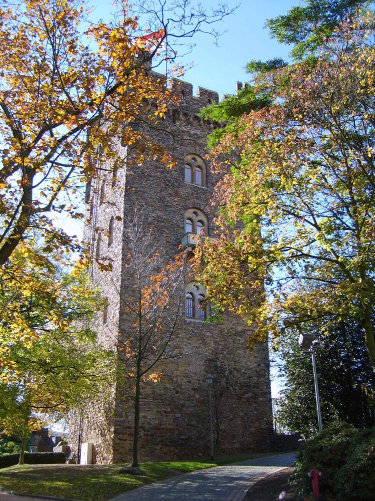 Die Burg im Herbst