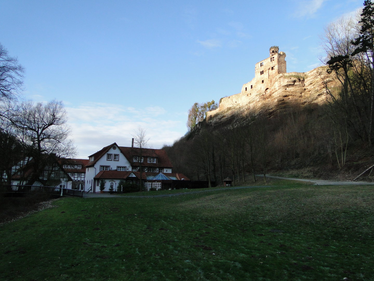 Die Burg im Mittelpunkt