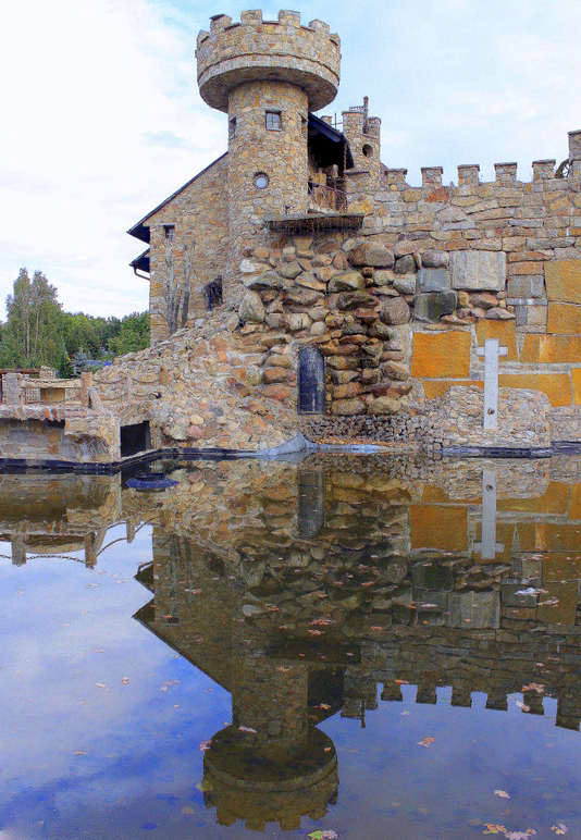 Die Burg im Mortka x 2