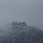 Die Burg im winterlichen Morgengrauen