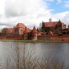 Die Burg ist massiv - Marienburg