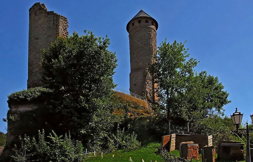 Die Burg Kirkel ...