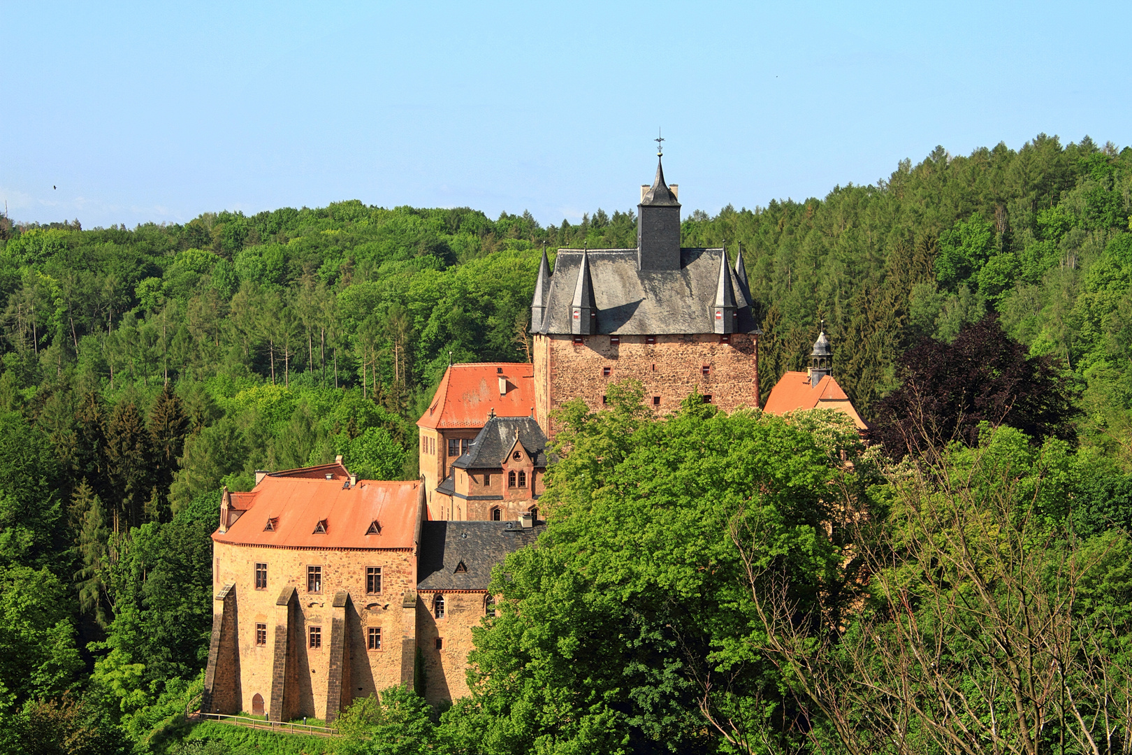 ...die Burg Kriebstein...