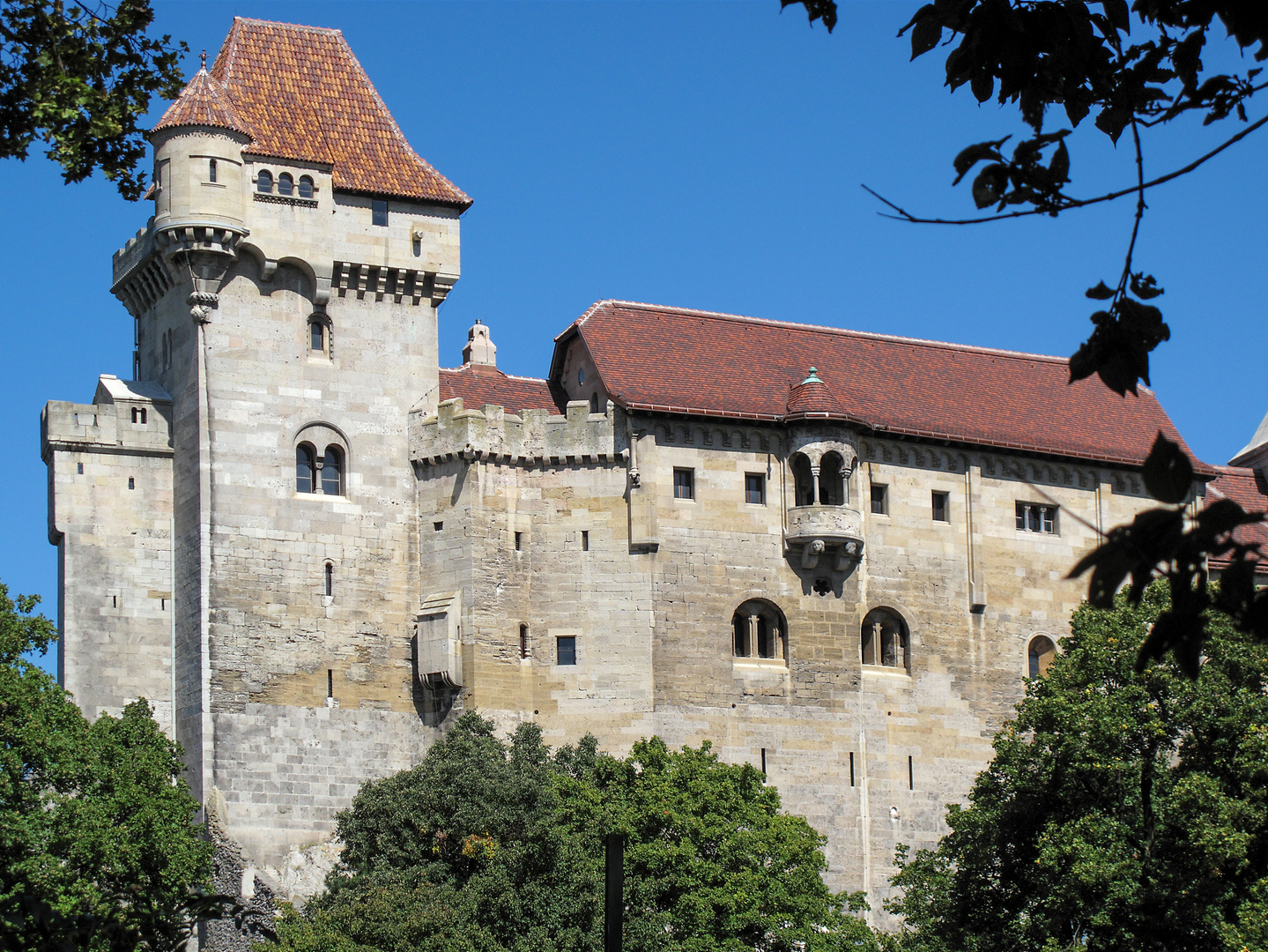 die burg liechtenstein...