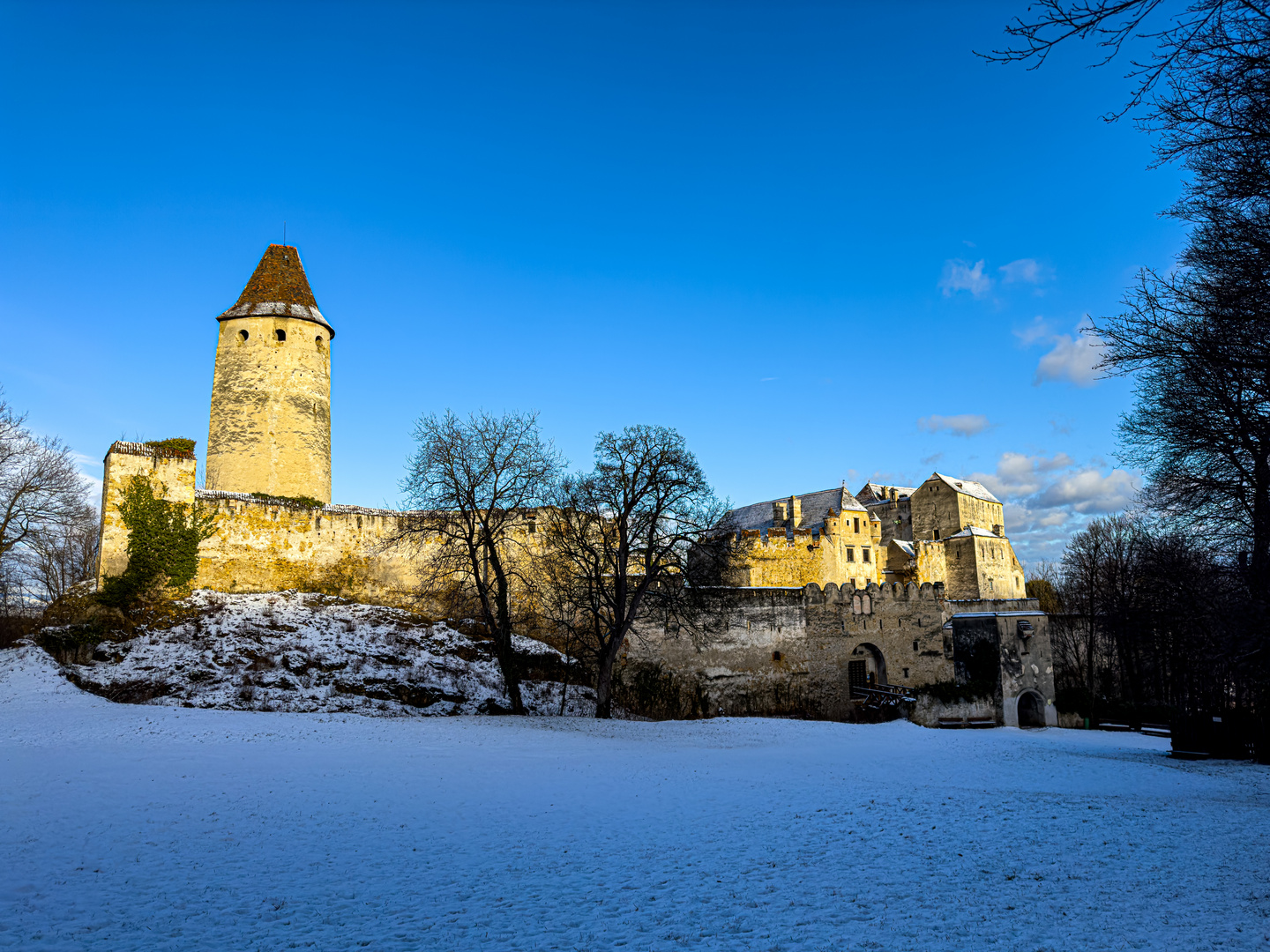 Die Burg Seebenstein...