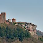 Die Burg Trifels ist eine Felsenburg im südlichen Pfälzerwald (Rheinland-Pfalz)...