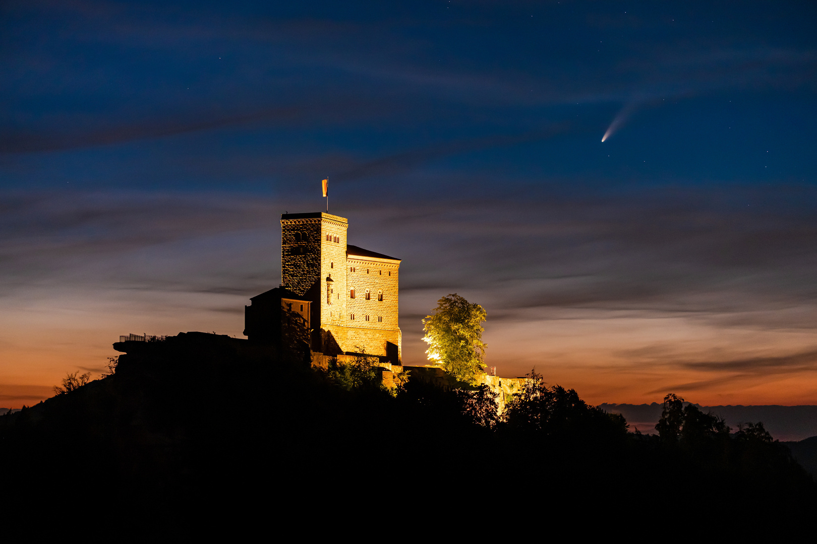 Die Burg und der Komet