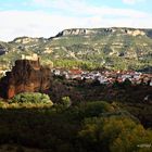 Die Burg von Cofrentes / El Castillo de Cofrentes / The Castle of Cofrentes