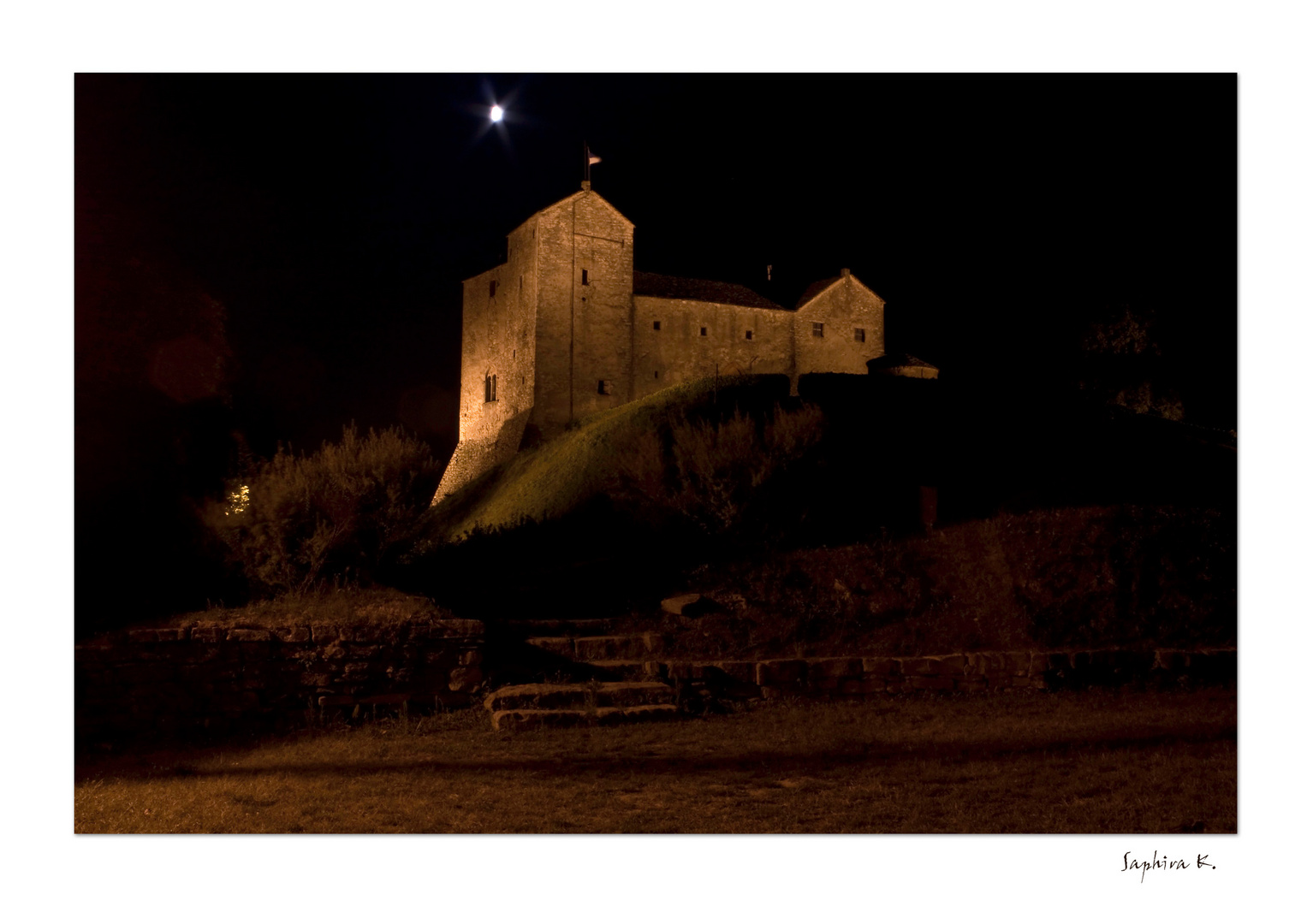 °Die Burg von Prunetto bei Nacht°