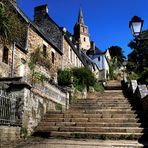 Die ca. 140 Stufen zur Kirche von Brélévenez - Lannion