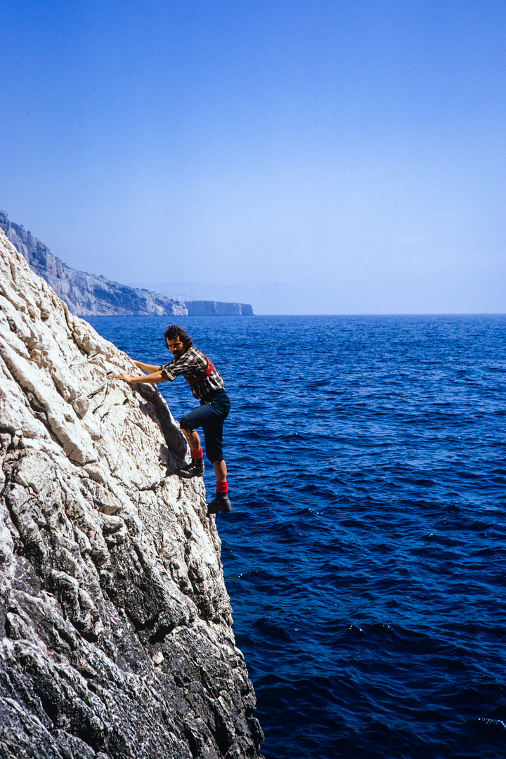 Die Calanques - klettern über dem Meer (1) (Dia von 1972, gescannt)