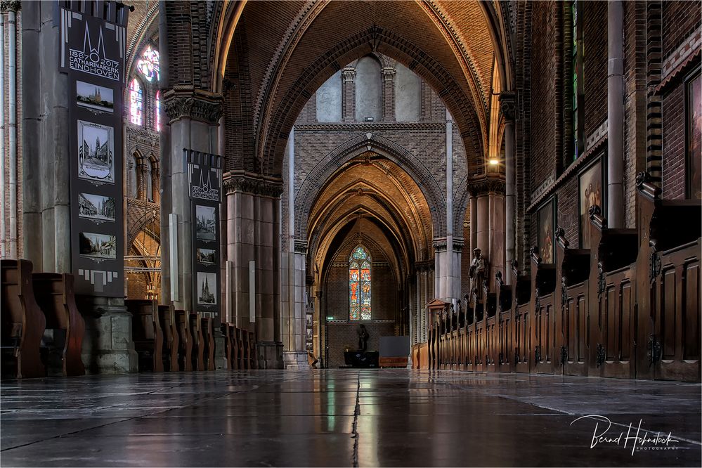 Die Catharinakerk zu Eindhoven ....