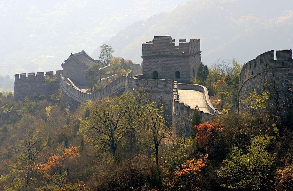 Die chinesische Mauer im Herbst