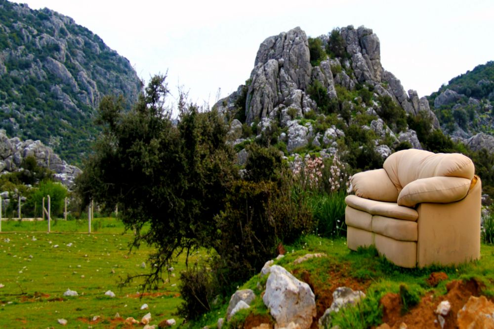 Die Couch in der türkischen Berglandschaft