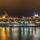 die "CRYSTAL SYMPHONY" bei der Lloyd Werft