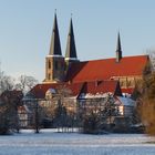 Die Cyriakuskirche im Schnee 