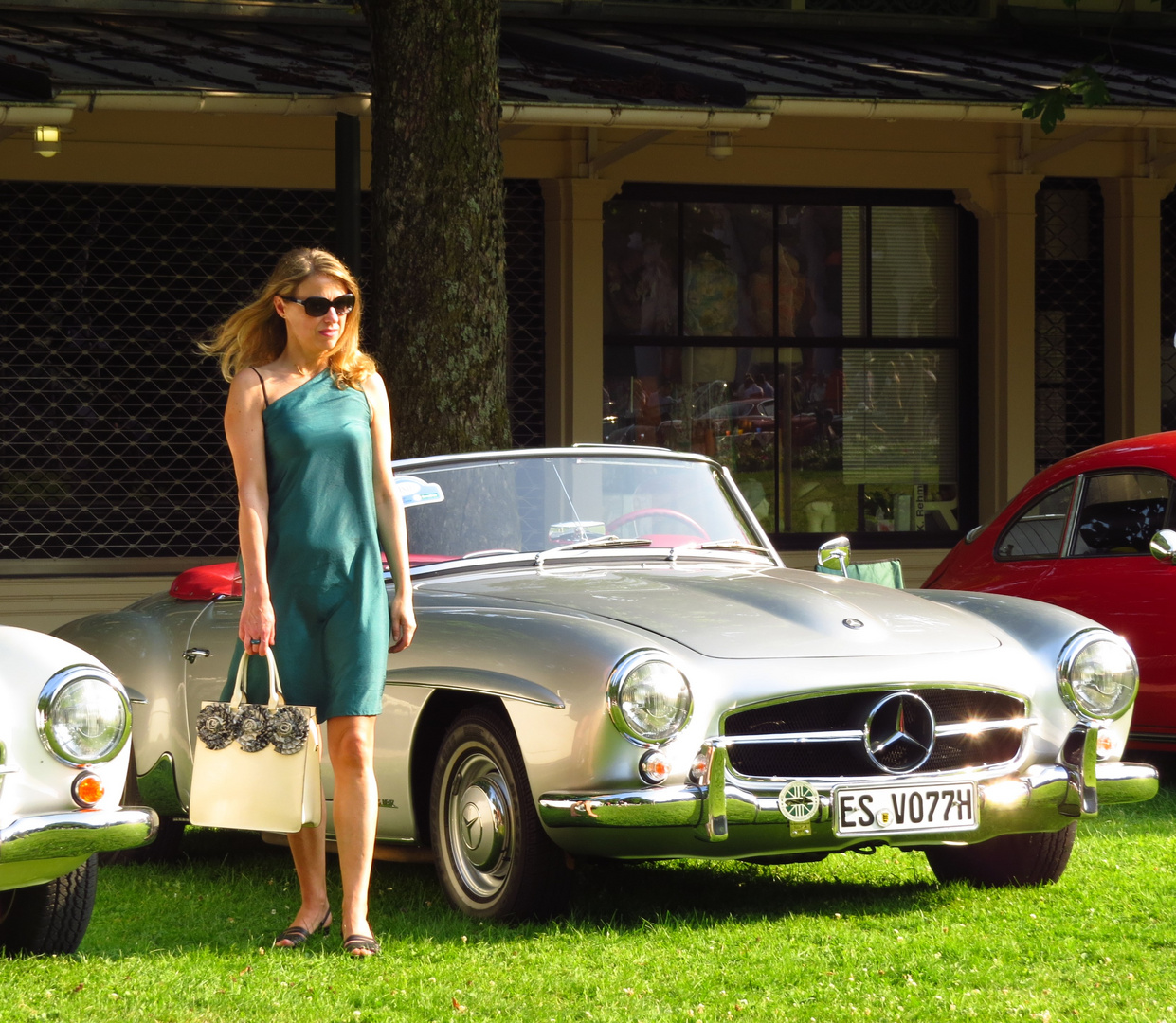 die Dame mit dem Mercedes 190 SL