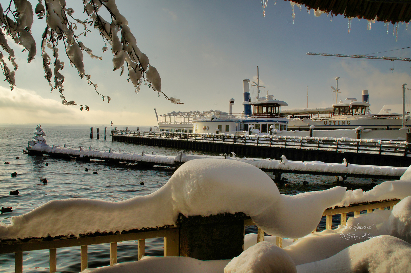 Die Dampfer am Ammersee im Winterschlaf