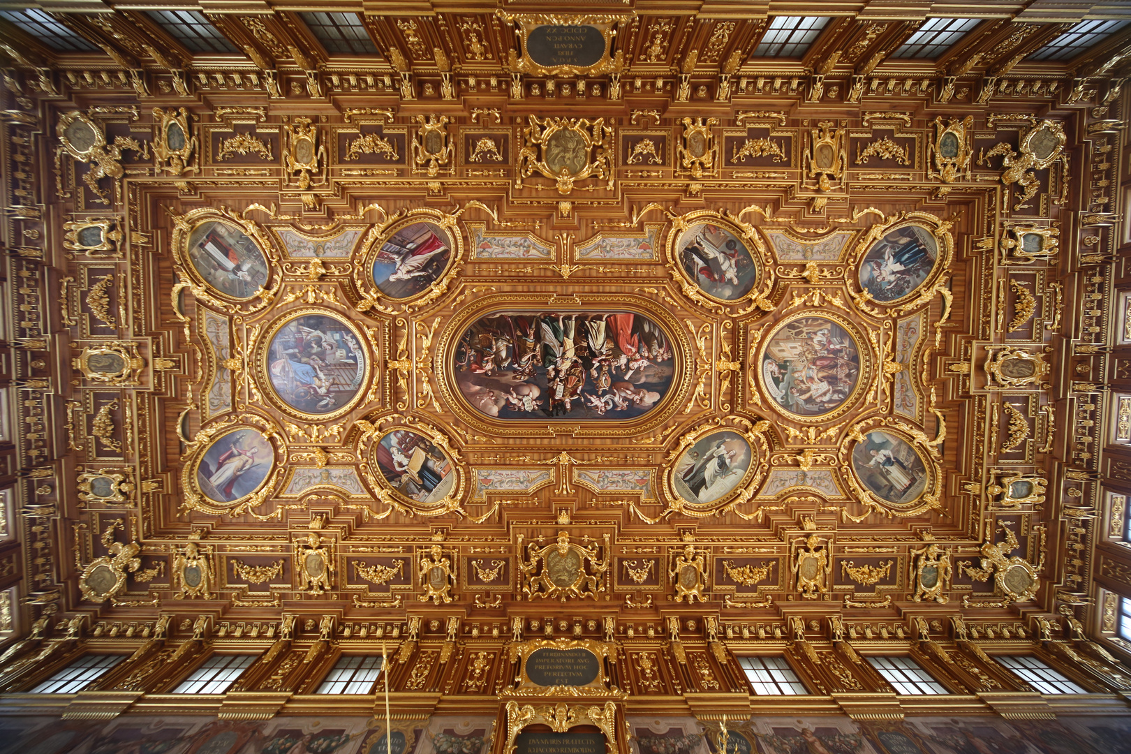 Die Decke des "Goldenen Saals" im Rathaus von Augsburg