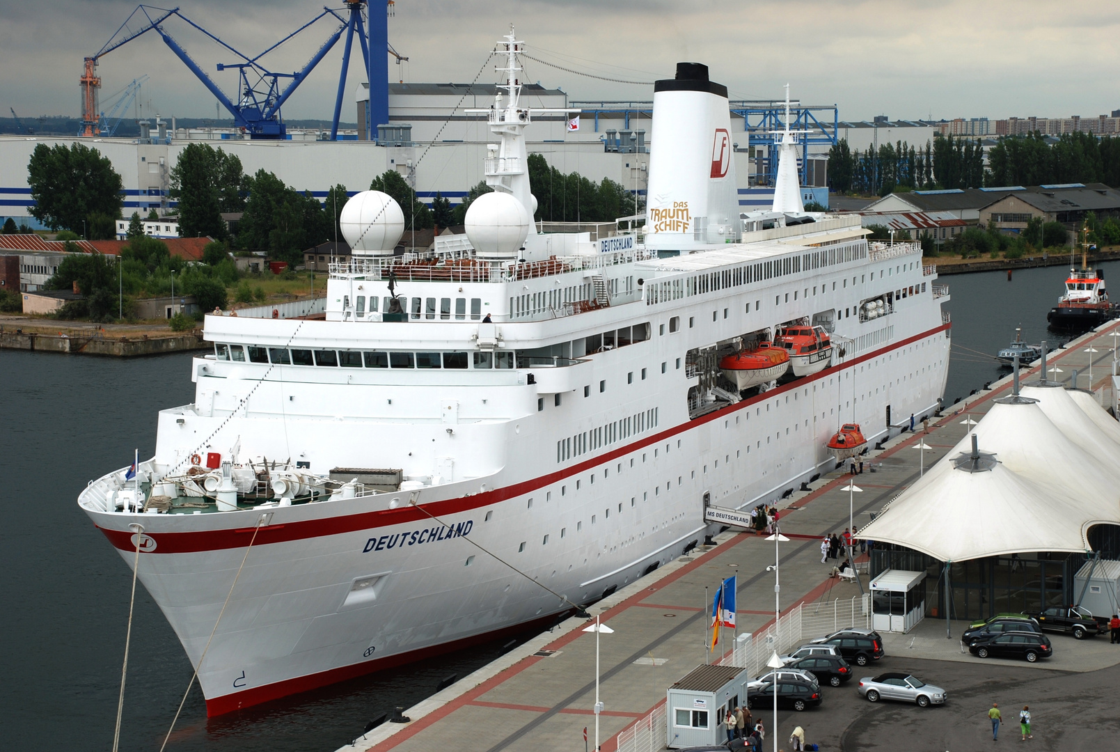 Die Deutschland in Warnemünde