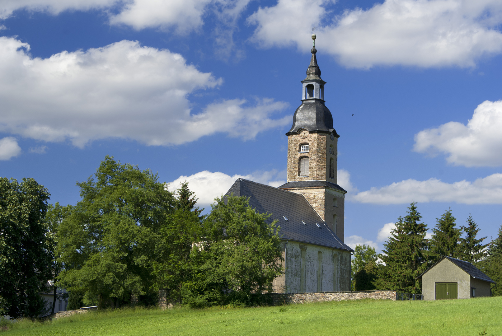 Die Döhlener Kirche im Thüringer Vogtland