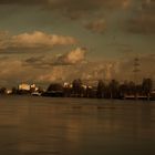 die Donau am Abend