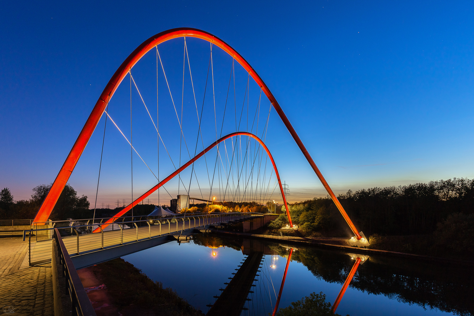 Die Doppelbogenbrücke