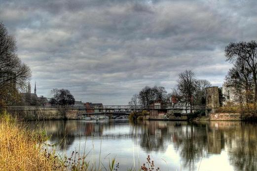 Die Drahtbrücke