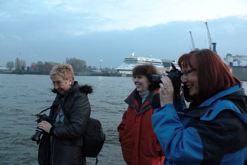 Die drei Damen von der Brücke 10 !