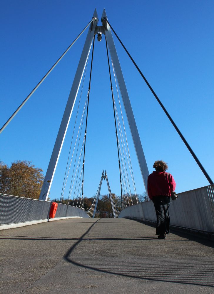 Die Dreibeinskreuzbrücke