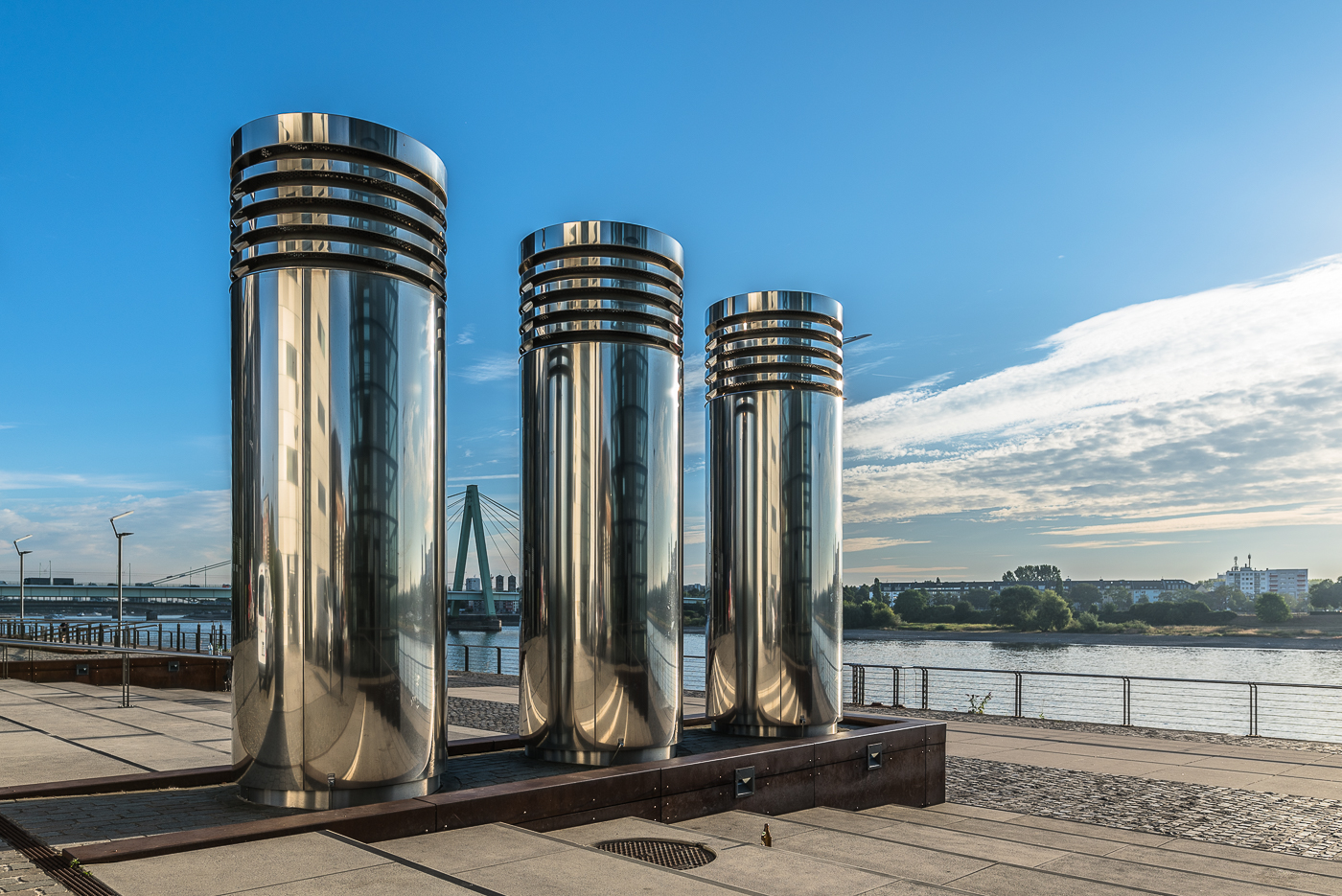 Die Dreifaltigkeit am Rhein in Köln