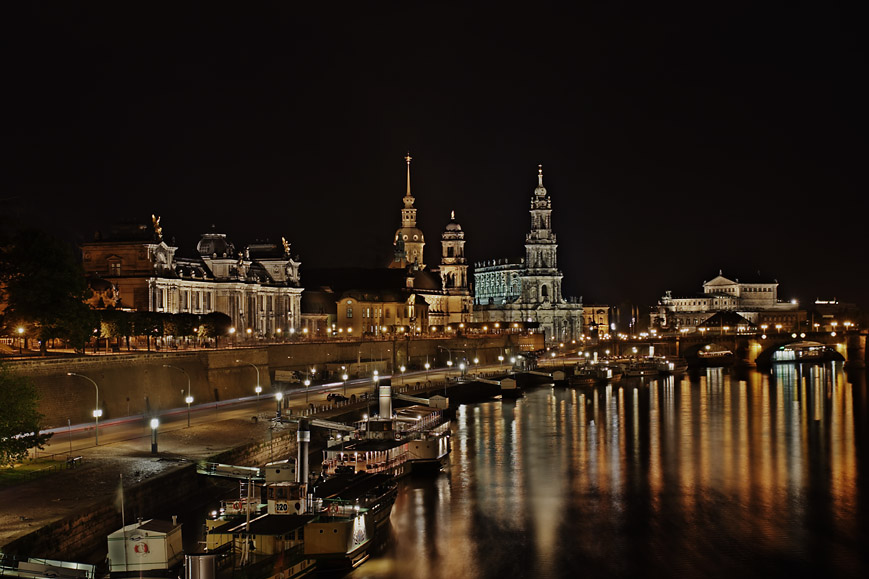 Die Dresdner Altstadt bei Nacht