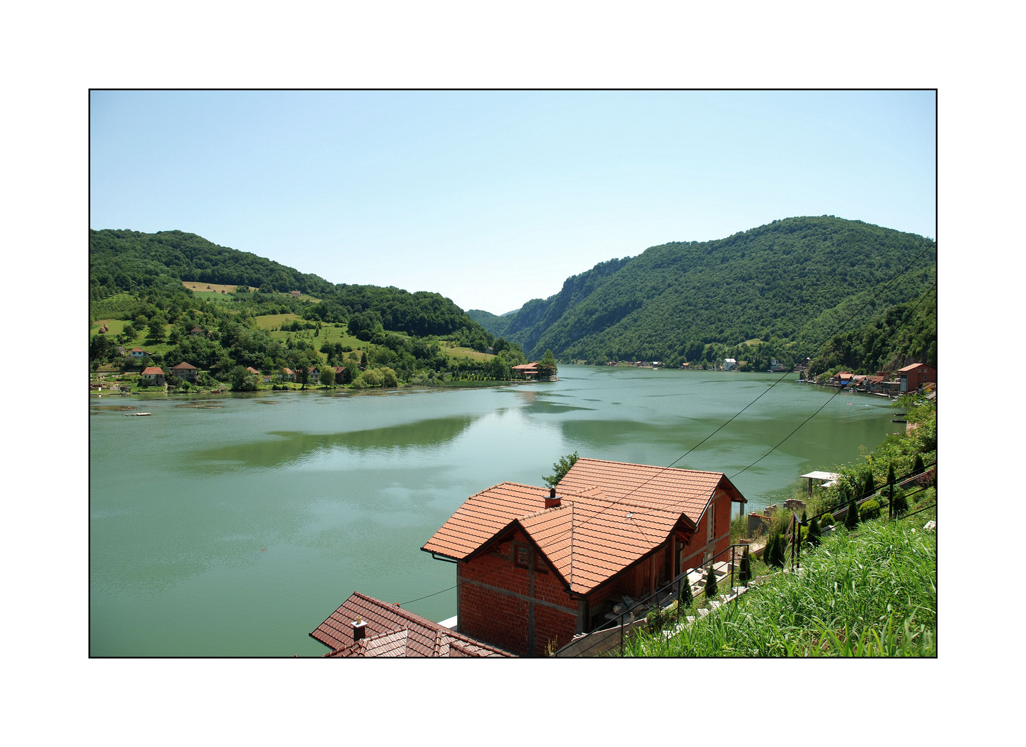 Die Drina in Karakaj bei Zvornik