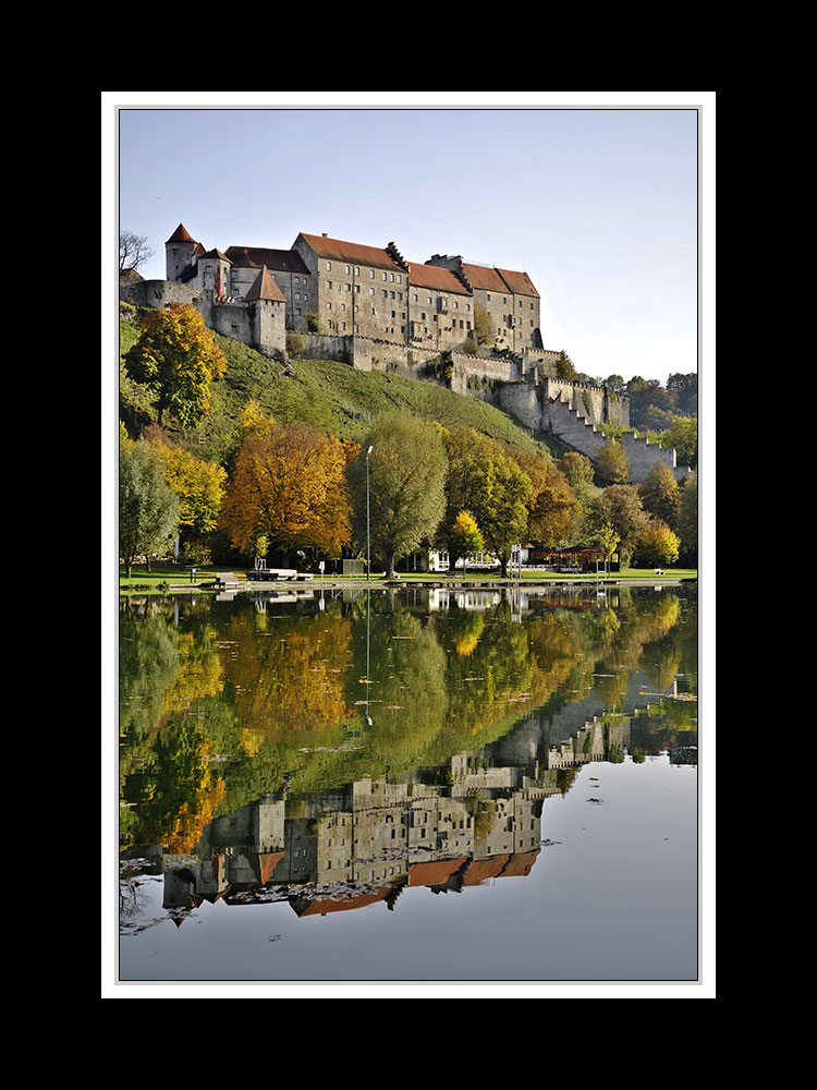 Die Dürnitz mit herbstlicher Spiegelung.