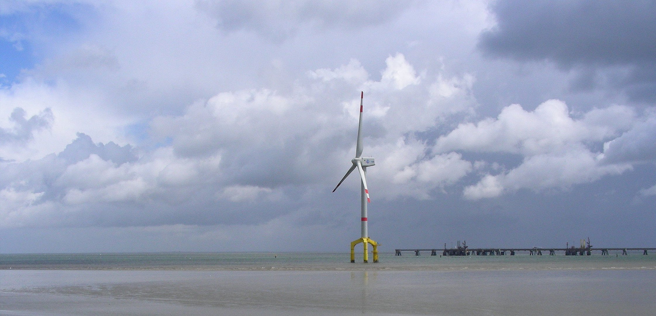 ...Die dunklen Wolken ziehn vorüber...