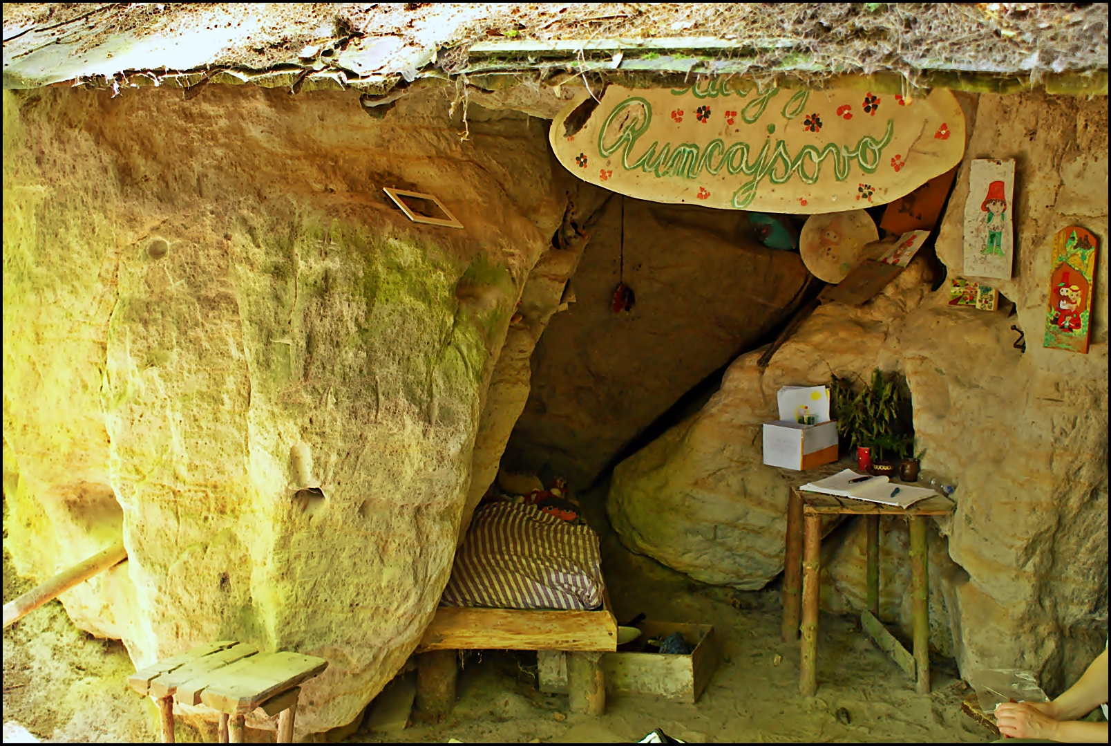 Die echte Räuberhöhle