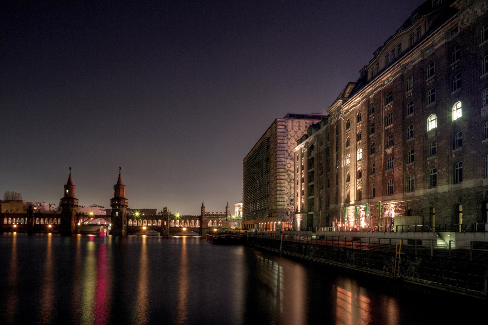 Die Ecke um Oberbaumbrücke