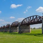 Die ehemalige Dömitzer Eisenbahnbrücke … 