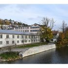 Die ehemalige Seidenstoffweberei in Höngg am Wasser.