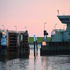 Die Einfahrt in den Husumer Hafen bei Niedrigwasser