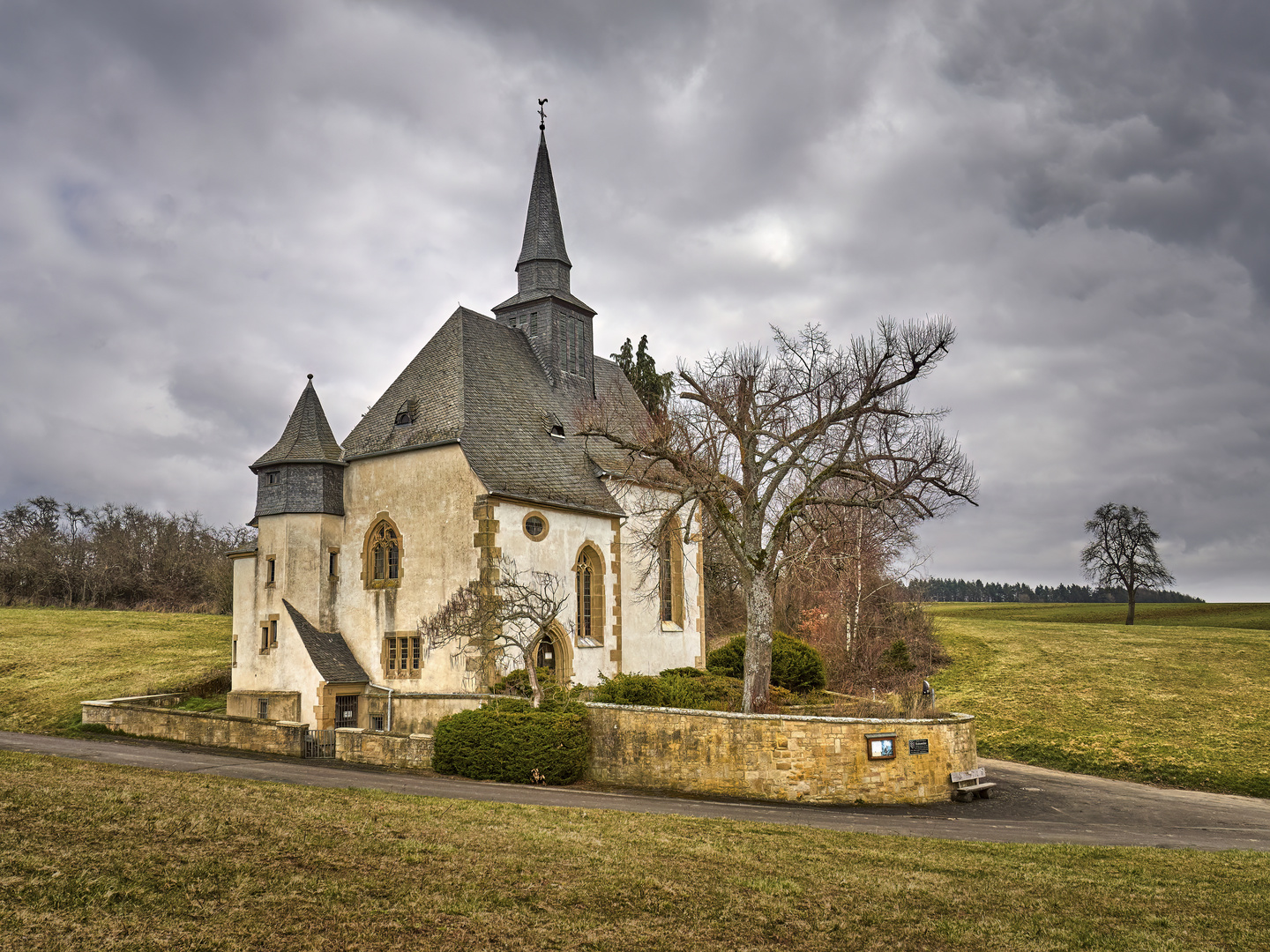 Die einsame Kirche von Eckweiler