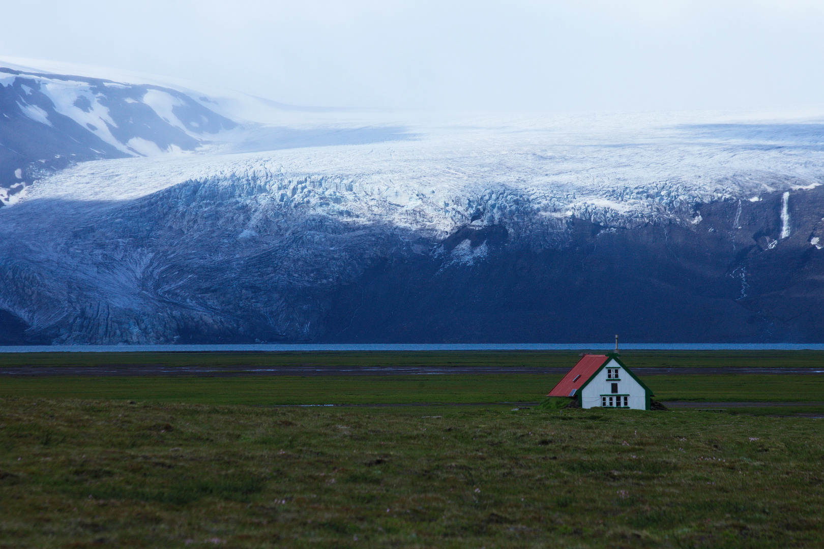 Die einsame Station mit Blick auf den Langjökull