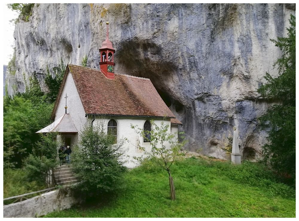 Die Einsiedelei-Kapelle in der Verenaschlucht