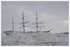 Die Eisdrift der Gorch Fock