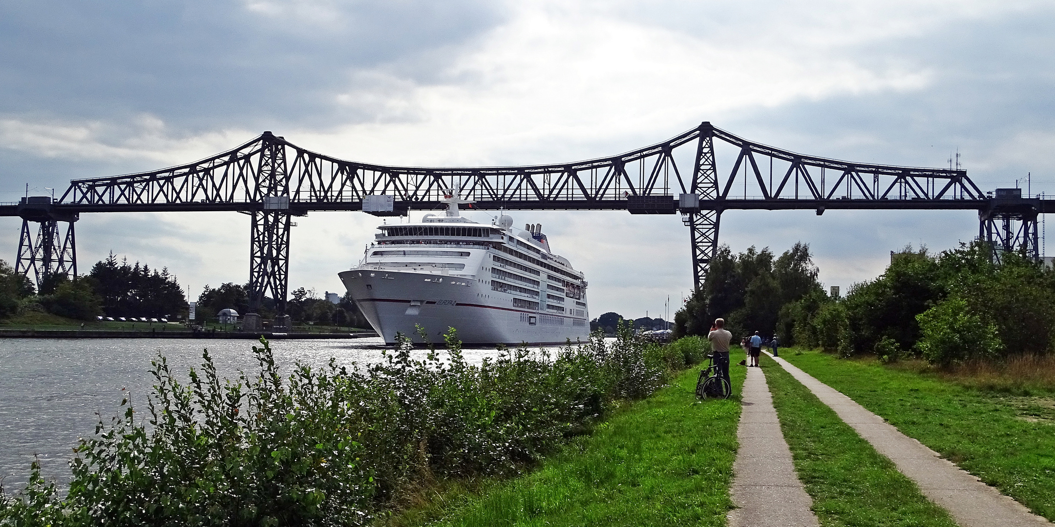 die Eisenbahn-Hochbrücke bei Rendsburg