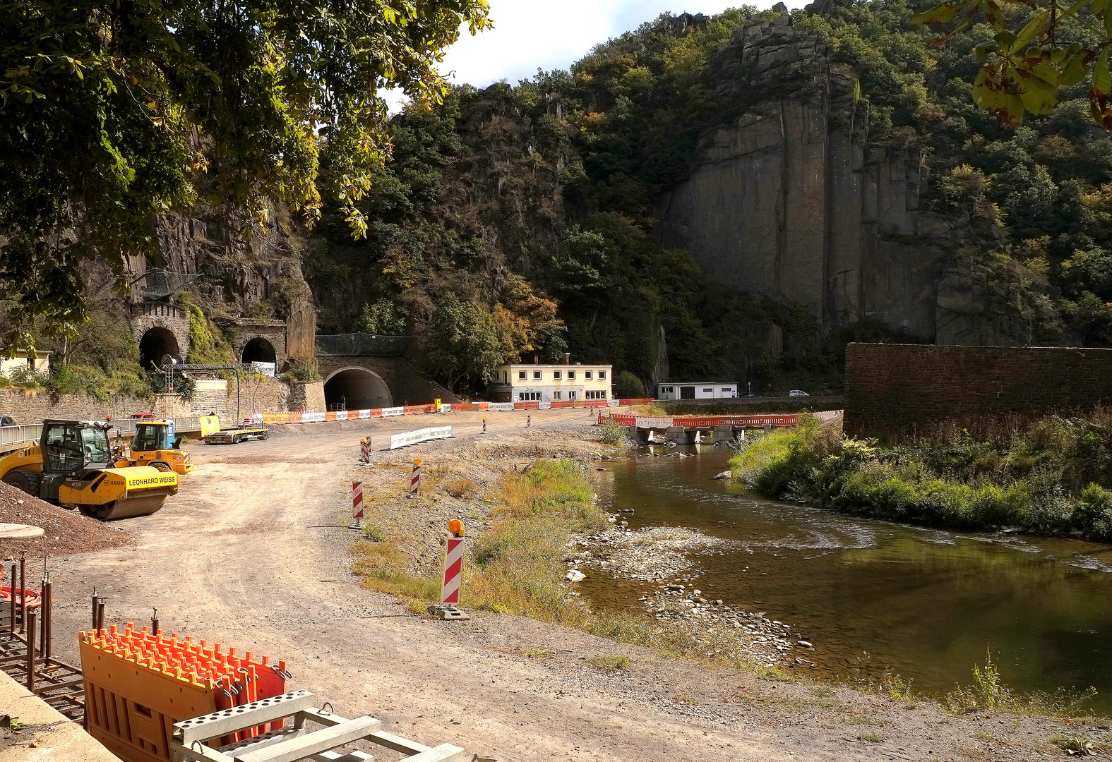 die Eisenbahnbrücke