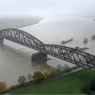 Die Eisenbahnbrücke Haus-Knipp....