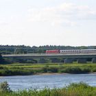 die Eisenbahnbrücke über der Elbe